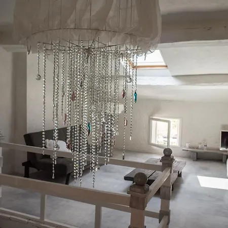 Balade D'alienor Bed & Breakfast 3*